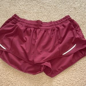 Lululemon Hotty hot shorts 2.5 seam